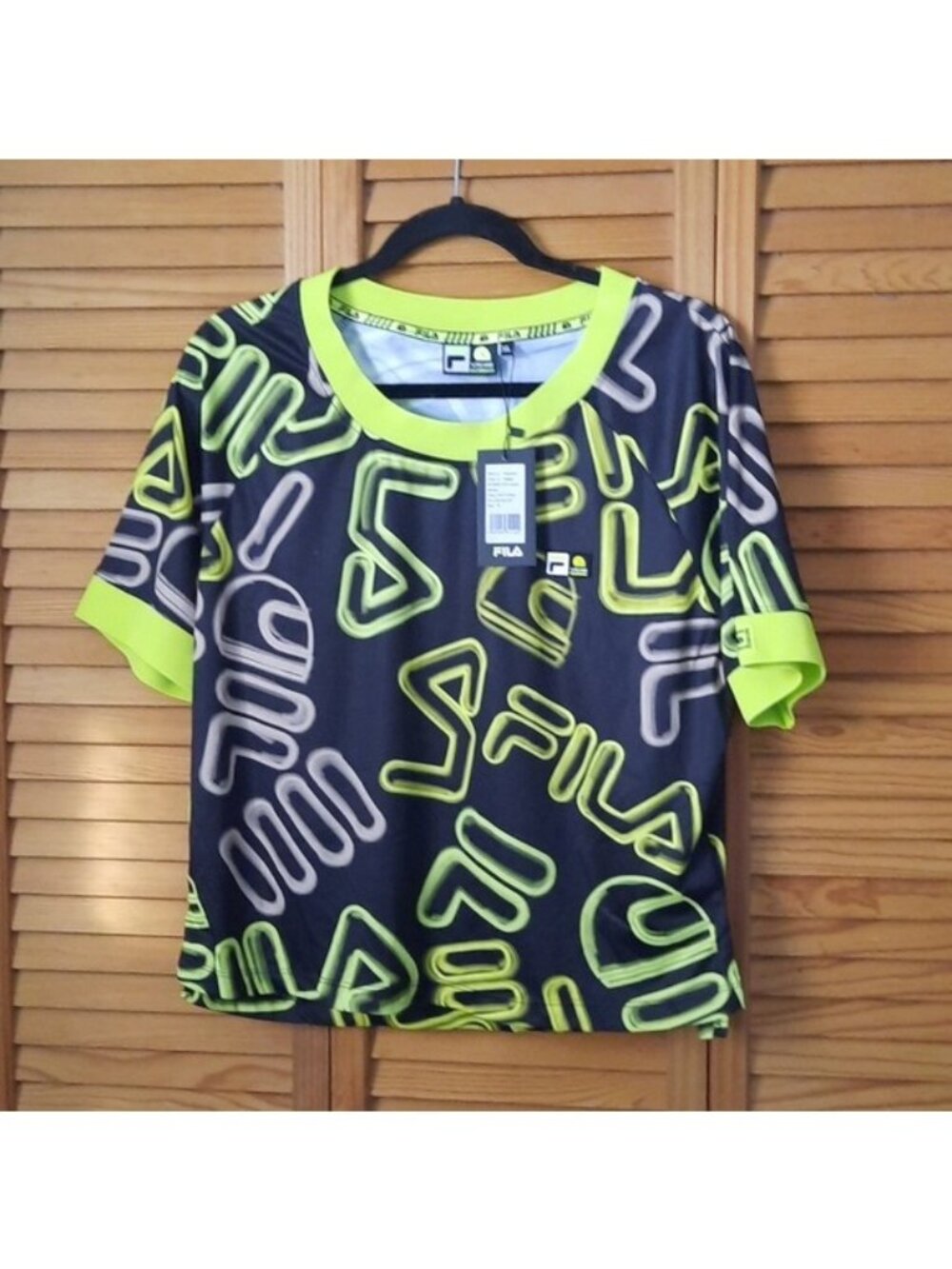 Fila NewWithTag Neon Green Black Women Short Sleeve Cropped Tshirt Shirt Size XL